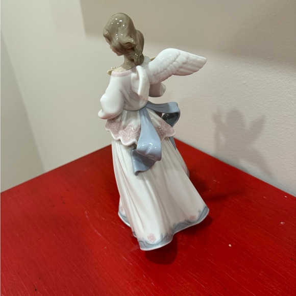 Lladro Angels of the Stars - Picture 2 of 3